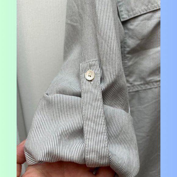 Aritzia The Group by Babaton Utility Button-up Size Medium - Picture 3 of 4